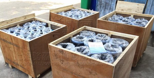 管道中流通的是液壓油的介質用哪種橡膠接頭？