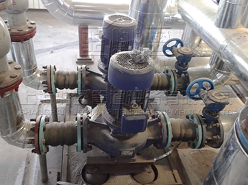 不銹鋼<a href=http://m.jnjnfbc.cn.cn target=_blank class=infotextkey>卡箍橡膠接頭</a>實物圖