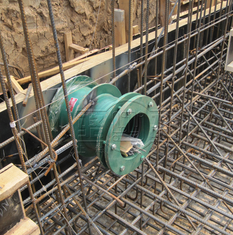 <a href=https://www.www.luoying68.com target=_blank class=infotextkey>柔性防水套管</a>現場施工圖